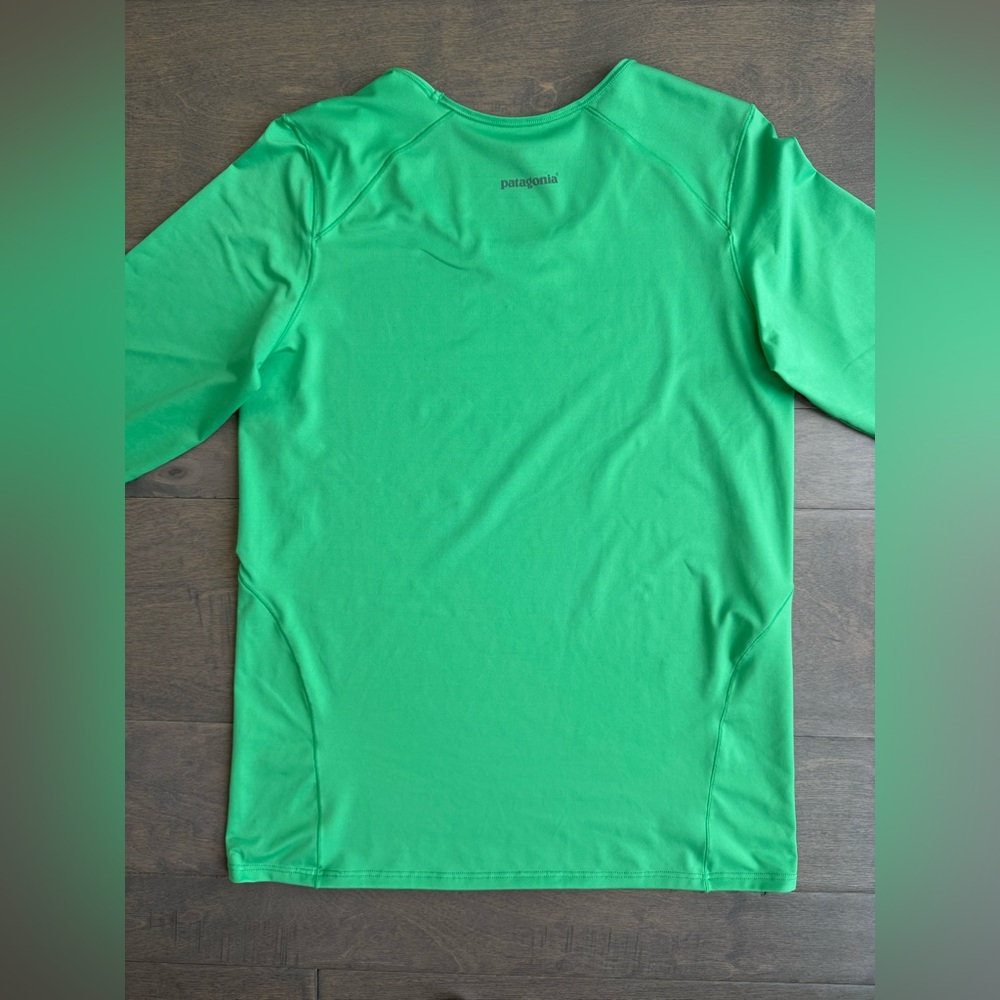 Patagonia Lightweight Scoop Neck Long Sleeve Shirt - Picture 9 of 11